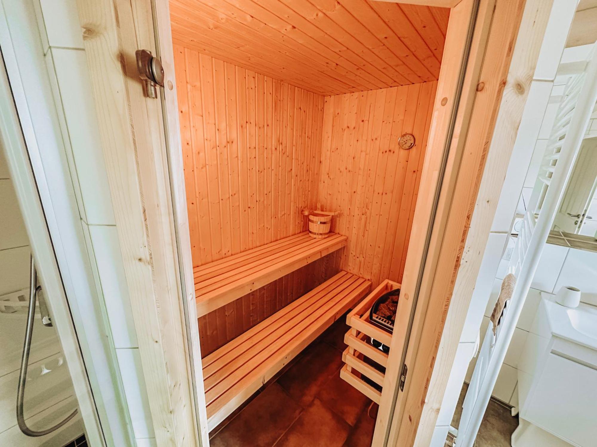 Malerisch Am See Mit Kamin, Sauna & Whirlpool Nordhorn Exteriör bild